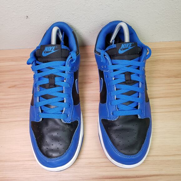 Athletic_Shoes